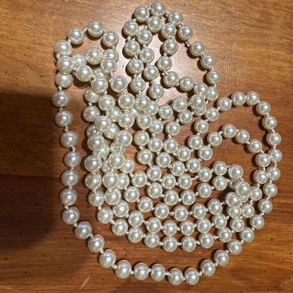 Elegant Faux Glass Silk Strung Pearl Necklace Flapper Length 60” - Picture 5 of 5